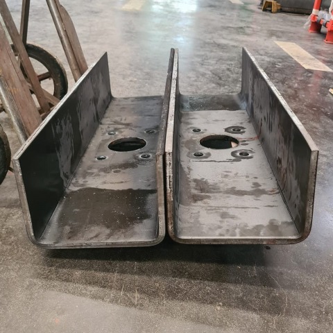 ตัด พับ เลเซอร์ เหล็กหนา 12 มม. ตามแบบ